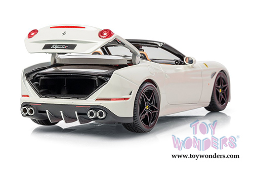 BBurago Ferrari Race & Play - Ferrari California T Open Top (1/18 scale diecast model car, White) 16007W