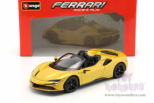 BBurago Ferrari Race & Play - Ferrari SF90 Spider (1/18 scale diecast model car, Gold) 16016G
