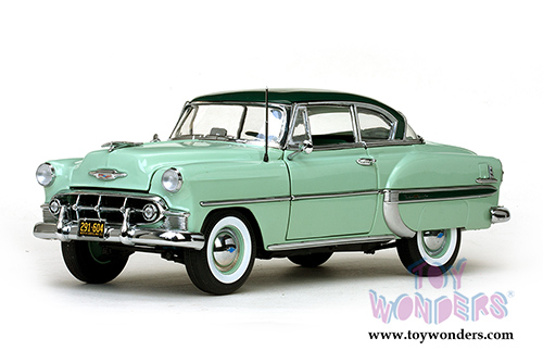 Sun Star USA - Chevy Bel Air Hard Top (1953, 1/18 scale diecast model car, Green) 1604