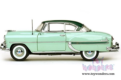 Sun Star USA - Chevy Bel Air Hard Top (1953, 1/18 scale diecast model car, Green) 1604