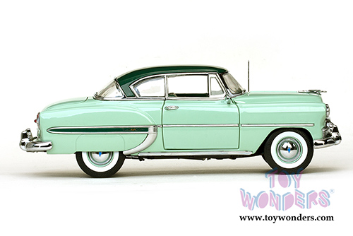 Sun Star USA - Chevy Bel Air Hard Top (1953, 1/18 scale diecast model car, Green) 1604