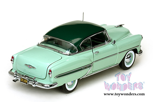 Sun Star USA - Chevy Bel Air Hard Top (1953, 1/18 scale diecast model car, Green) 1604
