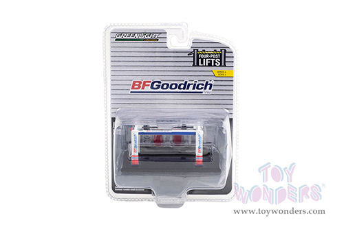 16150B/48 Greenlight Auto Body Shop Four-Post Lifts Series 4 diecast model car accessories