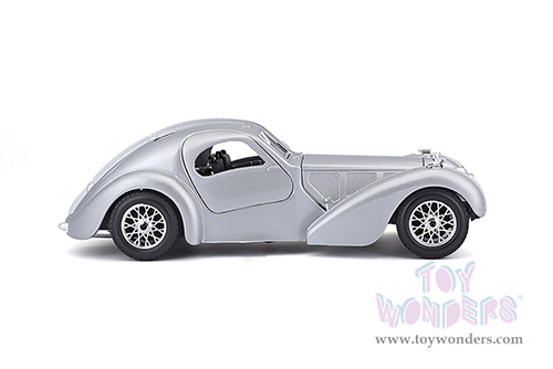 BBurago - Bugatti Atantic Hard Top (1/24 scale diecast model car, Silver) 18-22092SV