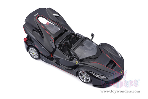 BBurago Ferrari Race & Play - Ferrari F70 Aperta (1/24 scale diecast model car, Black) 18-26022BK