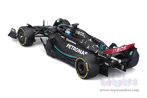 Bburago Formula Racing - Mercedes AMG Petronas F1 Team #63 George Russell with Driver Formula One F1 W14 E Performance (2023) (1/24 scale diecast model car, Black) 18-28028/63A