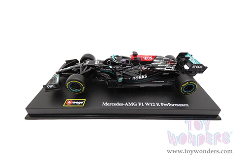BBurago - Mercedes AMG F1 W12 E Performance Formula 1 (2021) with driver (1/43 scale diecast model car, Black/Turquoise) 18-38058HAMI