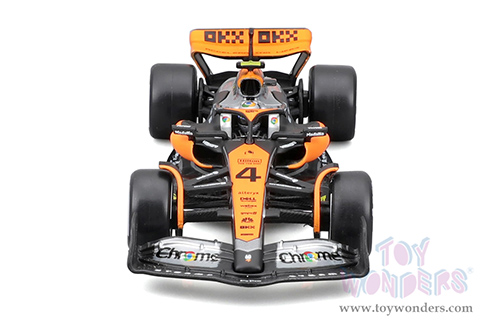 Bburago Formula Racing - McLaren F1 Team #4 Lando Norris with Driver Formula One F1 British GP (2023) (1/43 scale diecast model car, Black/Orange/Silver) 18-38088/4