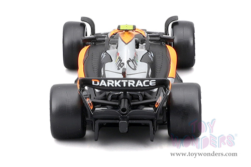 Bburago Formula Racing - McLaren F1 Team #4 Lando Norris with Driver Formula One F1 British GP (2023) (1/43 scale diecast model car, Black/Orange/Silver) 18-38088/4