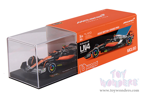 Bburago Formula Racing - McLaren F1 Team #4 Lando Norris with Driver Formula One F1 British GP (2023) (1/43 scale diecast model car, Black/Orange/Silver) 18-38088/4