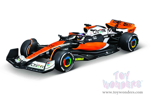 Bburago Formula Racing - McLaren F1 Team #81 Oscar Piastri with Driver Formula One F1 British GP (2023) (1/43 scale diecast model car, Black/Orange/Silver) 18-38088/81