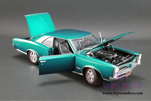 Acme - Pontiac&reg; GTO&trade; Hard Top (1966, 1/18 scale diecast model car, Turquoise) 1801212