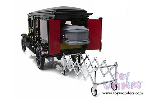 Greenlight Precision Collection - Ford Model T Ornate Carved Hearse with Coffin (1921, 1/18 scale diecast model car, Black) 18013BK