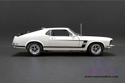Acme - Ford Mustang Boss 302 Hardtop (1969, 1/18 scale diecast model car, White/Black) 1801831