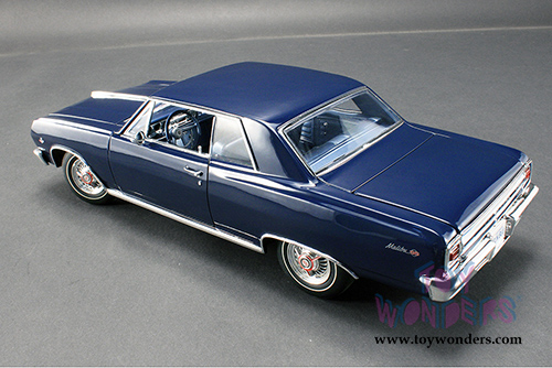 Acme - Chevelle&trade; Malibu&trade; SS Hardtop (1965, 1/18 scale diecast model car, Blue) 1805302