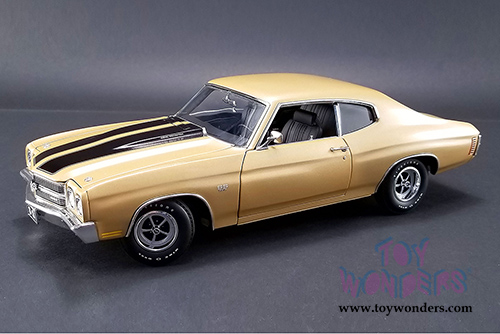 Acme - Chevy Chevelle SS 396 Hardtop (1970, 1/18 scale diecast model car, Desert Sand/Black) 1805509