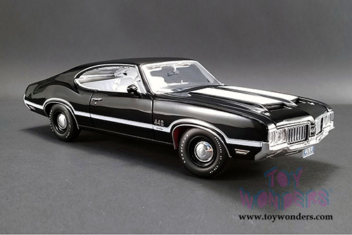 Acme - Oldsmobile&reg; 442 W-30 Hardtop (1970, 1/18 scale diecast model car, Ebony Black) 1805609