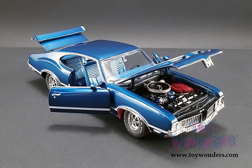 Acme - Oldsmobile&reg; 442 W-30 Hardtop (1970, 1/18 scale diecast model car, Twilight Blue) 1805611