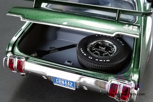 Acme - Oldsmobile&reg; 442 W-30 Hardtop (1970, 1/18 scale diecast model car, Sherwood Green) 1805612