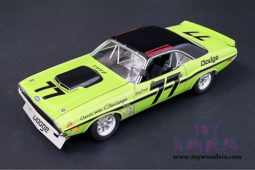 Acme | Sam Posey #77 Dodge Challenger Trans Am (1970, 1/18 scale diecast model car, Green) 1806001
