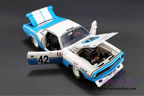 Acme - Plymouth Barracuda #42 Chrysler Of France Henri Chemin Hardtop (1970, 1/18 scale diecast model car, Lite Blue/White) 1806102