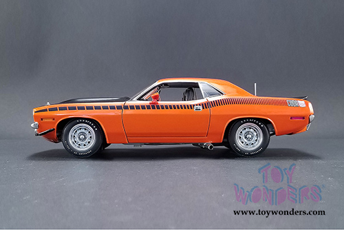 Acme - Plymouth Barracuda AAR Hardtop (1970, 1/18 scale diecast model car, Vitamin C Orange) 1806106