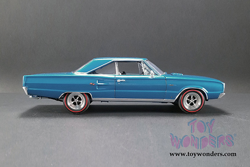 Acme | Dodge Coronet&reg; R/T Hardtop (1967, 1/18 scale diecast model car, Bright Blue) 1806601