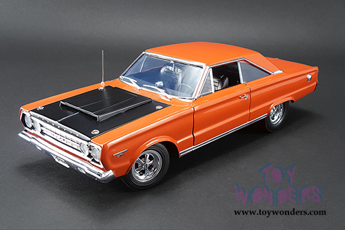 Acme - Plymouth GTX&reg; HEMI Bullet Hardtop (1967, 1/18 scale diecast model car, Orange) 1806702