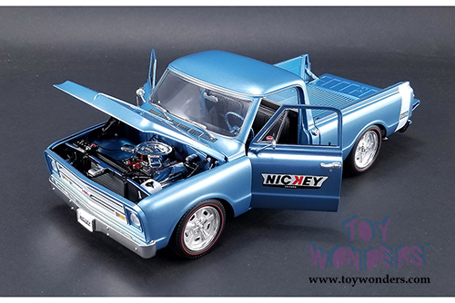 Acme - Chevrolet C-10 Nickey Chevrolet Custom Shop Pickup Truck (1967, 1/18 scale diecast model car, Marina Blue) 1807205