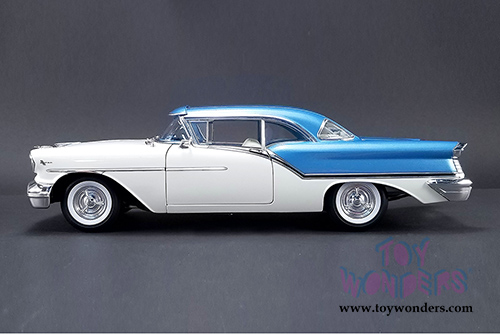 Acme - Oldsmobile&reg; Super 88 Hardtop (1957, 1/18 scale diecast model car, Artesian Blue/White) 1808003