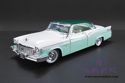 Acme - Chrysler New Yorker St. Regis Hardtop (1956, 1/18 scale diecast model car, Mint Green/White) 1809003