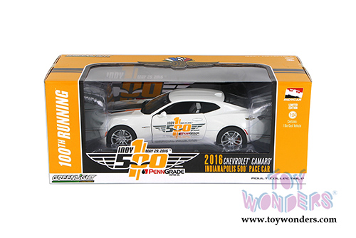 Greenlight - Chevrolet Camaro Indianapolis 500&reg; Pace Car (2016, 1/24 scale diecast model car, White) 18223