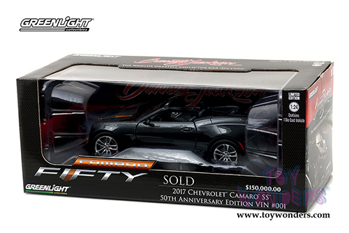 Greenlight Barrett Jackson - Palm Beach 2016 Chevrolet Camaro Convertible 50th Anniversary Vin #001 Sold for $150.000 (2017, 1/24 scale diecast model car, Black) 18232