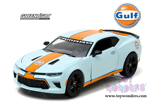 Greenlight - Chevrolet&reg; Camaro&reg; SS&trade; Gulf Oil Racing Hardtop (2017, 1/24 scale diecast model car, Blue w/Orange) 18233