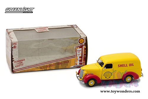 Greenlight - Running on Empty | Shell Oil Chevrolet&reg; Panel Truck (1939, 1/24 scale diecast model car, Yellow/Red) 18237