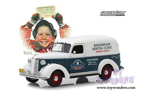 18249 Greenlight 1953 Norman Rockwell Chevrolet Panel Truck model diecast car