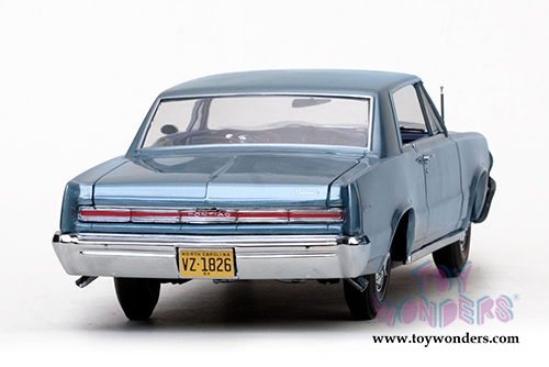 Sun Star USA - Pontiac GTO Hard Top (1964, 1/18 scale diecast model car, Yorktown Blue) 1826BU