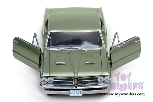 Sun Star USA - Pontiac GTO Hardtop (1964, 1/18 scale diecast model car, Pinehurst Green) 1827GN