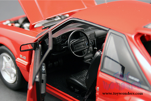 Greenlight - Ford Mustang LX Hard Top (1993, 1/18 scale diecast model car, Vermillion Red) 18804R