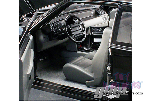 GMP - FBI Pursuit Ford Mustang Hard Top (1992, 1/18 scale diecast model car, Black) 18805BK