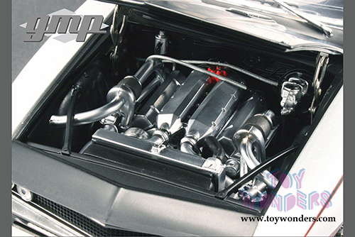 GMP - Chevy Camaro Hard Top (1967, 1/18 scale diecast model car, Sliver) 18806SV