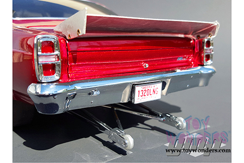 GMP - Ford Fairlane 1320 Kings Drag Series Hard Top (1967, 1/18 scale diecast model car, Red) 18813