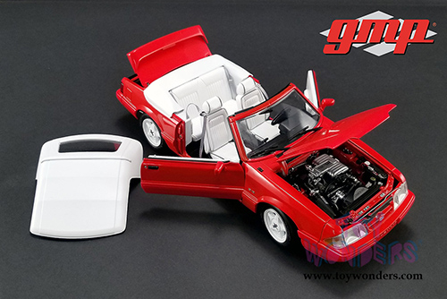 GMP - Ford Mustang LX 5.0L Convertible (1992, 1/18 scale diecast model car, Vibrant Red/White) 18822