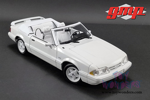 18824 Greenlight GMP 1993 Ford Mustang LX 5.0L Convertible model diecast car