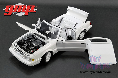 18824 Greenlight GMP 1993 Ford Mustang LX 5.0L Convertible model diecast car