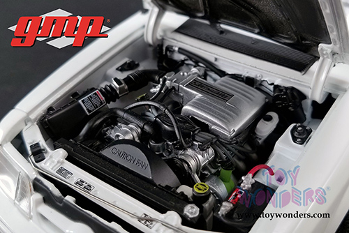 18824 Greenlight GMP 1993 Ford Mustang LX 5.0L Convertible model diecast car