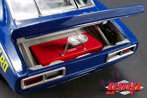 GMP - Chevrolet&reg; Trans Am Camaro&reg; Z/28 #15 Mark Donohue - Sunoco Penske Racing Hardtop (1967, 1/18 scale diecast model car, Blue) 18833