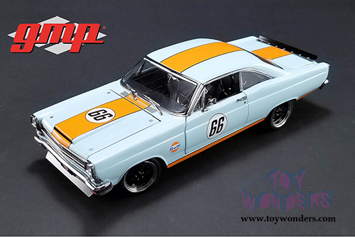 GMP - Ford Fairlane #66 Gulf Oil Street Fighter Hardtop (1967, 1/18 scale diecast model car, Blue w/Orange) 18858