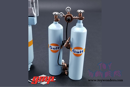 GMP - Gulf Oil Shop Tool Set 1 (1:18 Scale, Light Blue/Orange) 18872