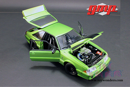 GMP - 1320 Drag Kings | Ford Mustang Cobra King Snake Hard Top (1993, 1/18 scale diecast model car, Nitro Green) 18888